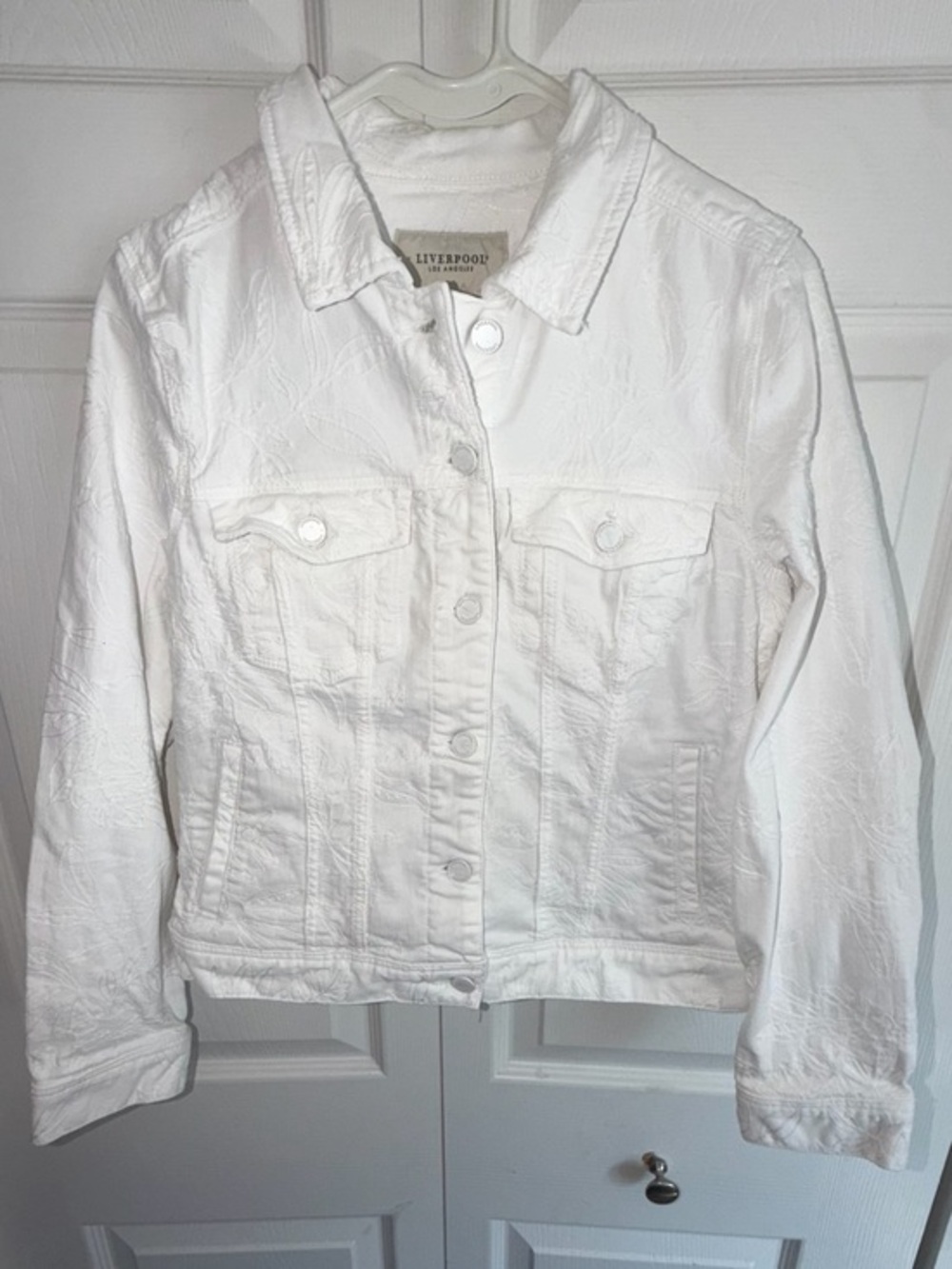 Liverpool Los Angeles White Floral Embroidered Stretch Denim Jean Jacket Small